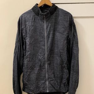 Men’s Lululemon Medium light zip up (Grey)